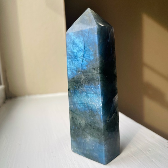 Labradorite Tower - Picture 2 of 10